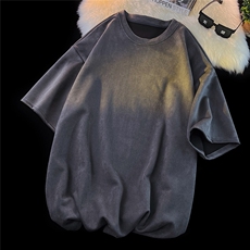深灰色