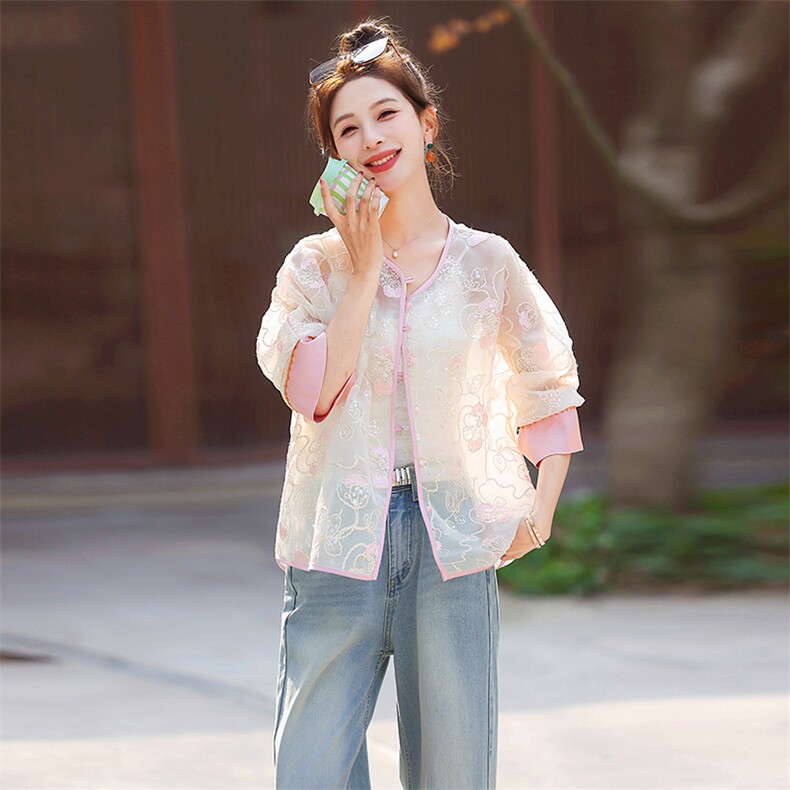 新中式精致刺绣薄款外套女2026春季新款高级感洋气减龄轻G风,女装短外套,奕薇雅