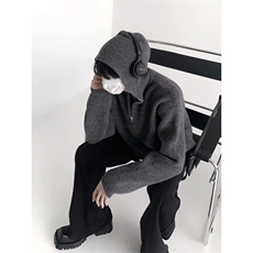 灰色