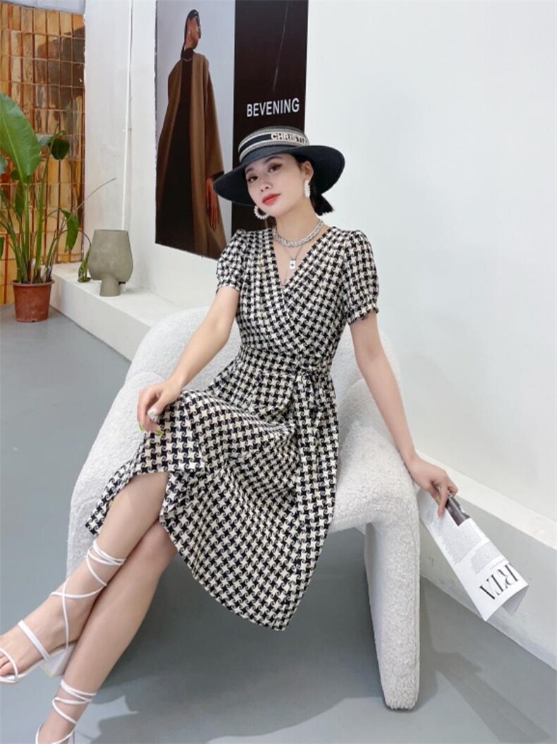 碎花连衣裙，女装连衣裙，芭丽名媛