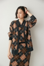 百搭女羊绒开衫秋季菱形格纹宽松V领毛衣外套保暖舒适品质羊绒衫，女装羊绒衫，绒创羊绒