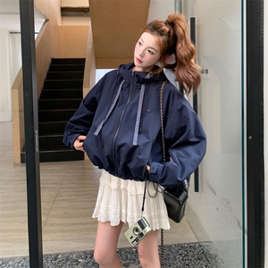 甜酷气质减龄工装风连帽外套女2025秋季新款甜美松弛宽松百搭夹克图片