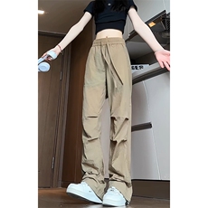 卡其色