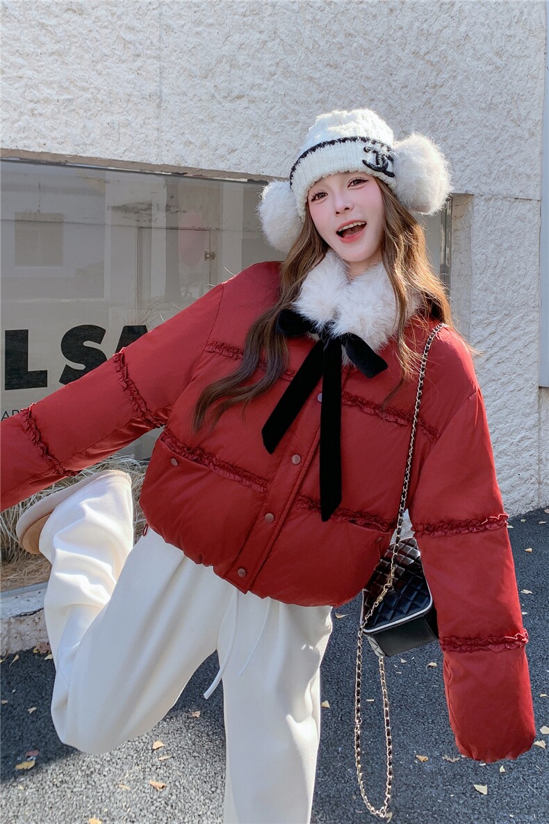 现货新款圣诞双旦新年主推款配环保毛领木耳边羽绒服,女装羽绒服,乐吉娜