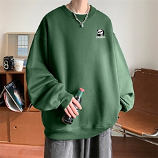 墨绿色