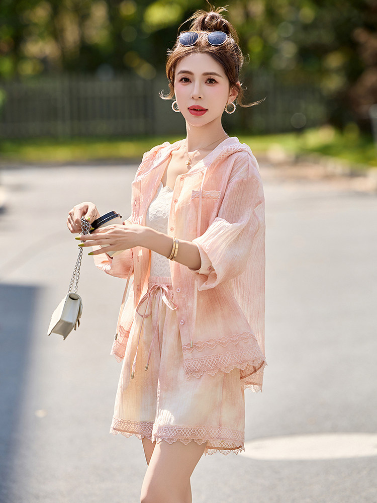 小香风蕾丝拼接连帽防晒开衫外套2025夏季新款阔腿短裤休闲两件套,女装套装/套裙,一安秀