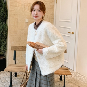白色超好看仿羊羔毛外套女短款2024冬季新款加厚保暖毛茸茸皮毛一体图片