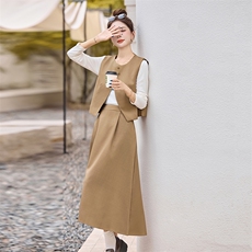 新款排扣马甲+半身裙气质套装2529P150，女装套装/套裙，乐衣轩