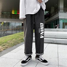 深蓝色