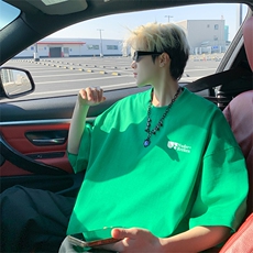 绿色