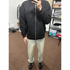 泥黄色