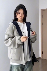 网图慎用重磅拼色开衫卫衣男女加大码L-4XL P55元，5XL-8XL P65元图片