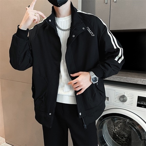 三条杠工装外套男新款潮流短款夹克衣服男士春秋款上衣图片