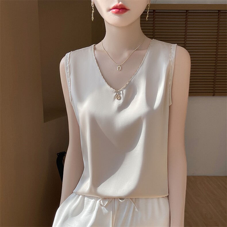V领背心打底衫2025春夏可外穿吊带缎面新款T恤内搭配小众百搭上衣，女装背心吊带，羊特美羊绒