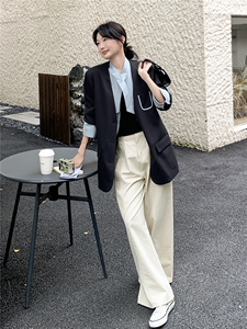 通勤拼接假两件短款西服上衣女春秋超火好看高级小众职业西装外套图片