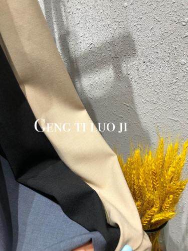 【现货】一款特别有设计感的半身裙，里面是裤子穿法，外面是裙子，女装半身裙，更替落集