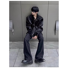 黑色