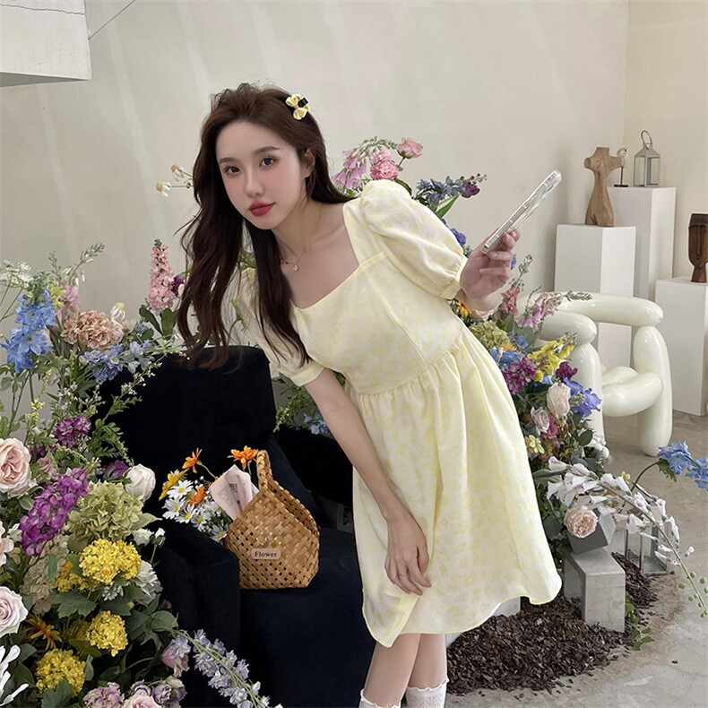甜美初恋森系超仙仙女连衣裙女夏2025新款法式方领公主裙减龄显瘦,女装连衣裙,2C037