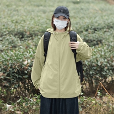 豆绿色