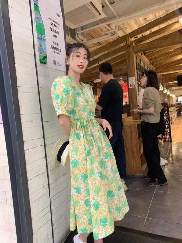 夏季新款花花修身连衣裙，女装连衣裙，时戴衣人