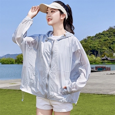 浅灰色