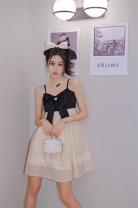 现货ceelphy超大蝴蝶结吊带连衣裙图片