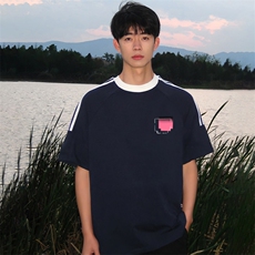 藏青色