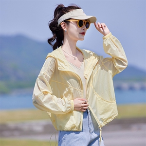 女2026新款夏装宽松显瘦今年流行空调衫旅行户外宽松薄短外套图片