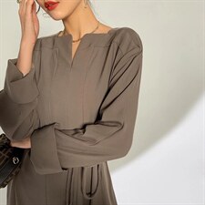 《现货》结构简约设计中长连衣裙，女装连衣裙，M&VC