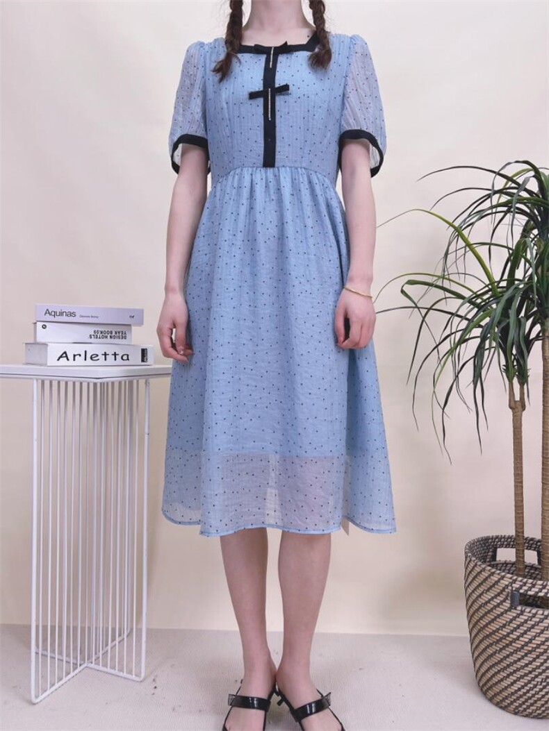 现货夏季新款植绒波点连衣裙，女装连衣裙，蘑小菇