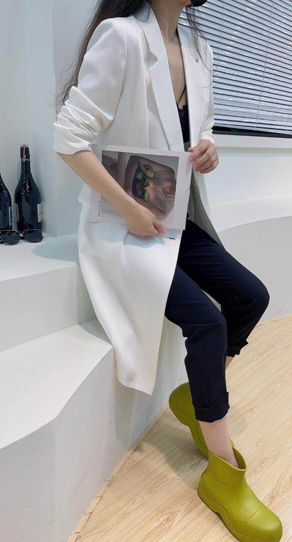 高端大气上档次，一款上身秒变气质女神的风衣。，女装风衣，蓝衣可