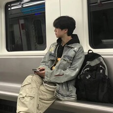 小众设计涂鸦扎染破洞蓝色牛仔外套男款潮流百搭宽松休闲夹克上衣，男装工装外套，星座601-1