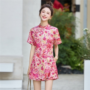 新中式印花连衣裙短裤套装女夏2025新款小个子国风旗袍裙子两件套图片