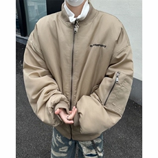 卡其色