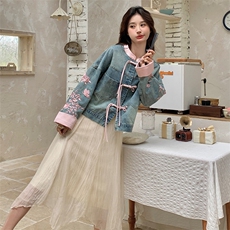 【现货】新中式盘扣撞色牛仔外套1C045-8068P135K185，女装短外套，红龙果