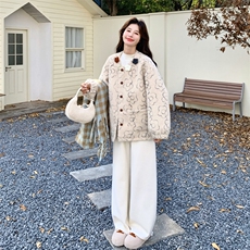 米色花朵毛呢短外套女2025年冬季新款韩系超好看甜美加厚呢子大衣，女装毛呢外套，2C056