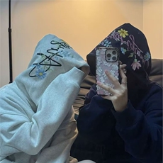 藏青色