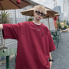 酒红色