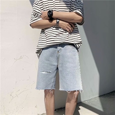 浅蓝色