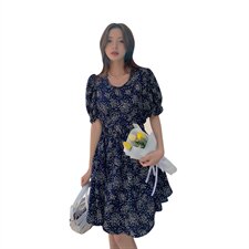 2021夏季新款女装碎花A字裙中长款连衣裙，女装连衣裙，阿菲诺依