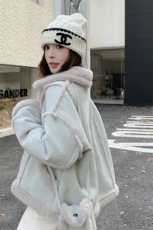 151带包包小个子皮毛一体2C232-151-P185-K268，女装短外套，2C232