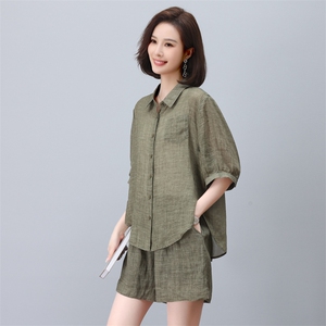夏季妈妈棉麻苎麻短裤短袖套装女衬衫微胖时尚洋气休闲夏装两件套图片