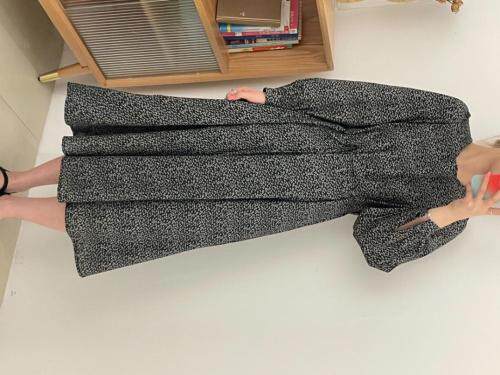 韩版修身小花连衣裙，女装连衣裙，韩日依酷