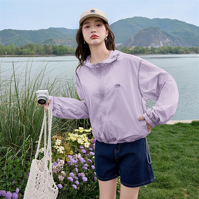 现货2025夏装新款印花连帽防晒衣,女装防晒衣,慕依路