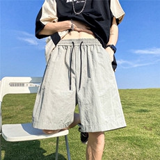 灰色
