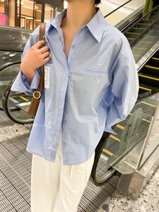 三色贴标衬衣图片