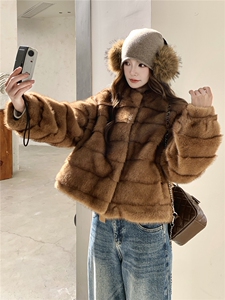 现货210-7705-P185-K268高端仿水貂立领皮毛一体外套女士图片
