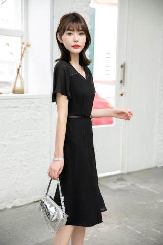 （现货）连衣裙，女装连衣裙，伊娜蕾尔