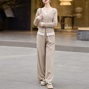 时尚修身显瘦假两件套装女2024春装长袖T恤+高腰阔腿长裤两件套图片