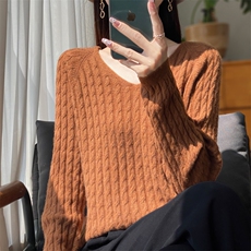 100纯羊毛复古麻花V领针织打底衫女2025新款长袖保暖内搭秋冬毛衣，女装羊毛衫，昭美羊绒